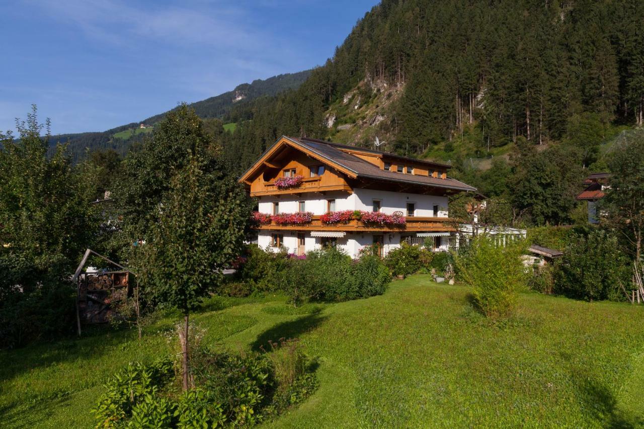 Bed and Breakfast Gästehaus Elisabeth Mayrhofen Exterior foto